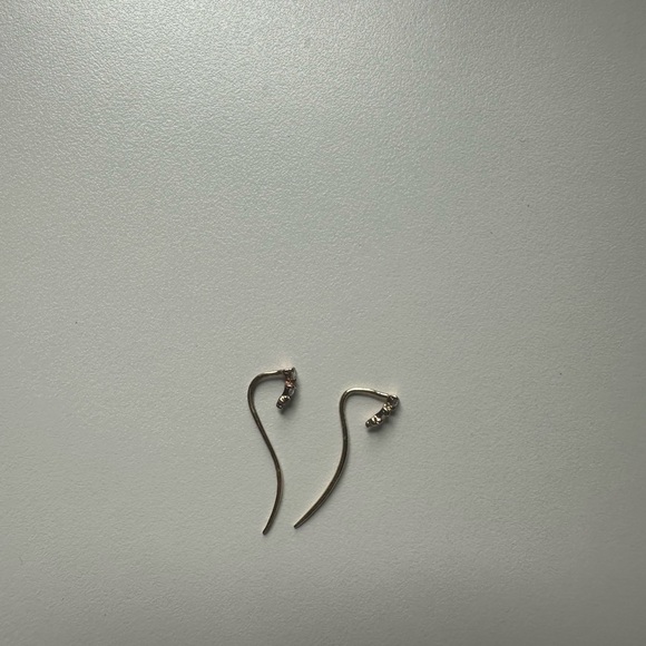 Laurie Fleming Ambrosia Earring - pair. - Picture 4 of 4